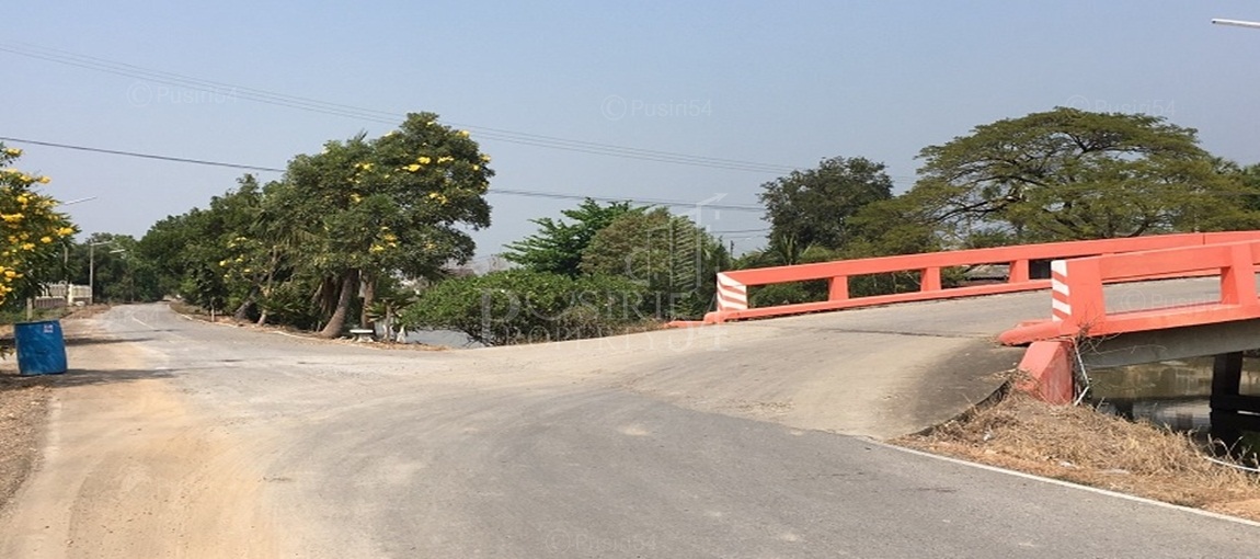 ที่ 14 ไร่เศษ ราคาโปรโมชั่น ติดถนนเลียบคลอง 4 ฝั่งตะวันออก ใกล้โรงเรียนวัดมงคลพุการาม  ขายที่ปทุมธานี